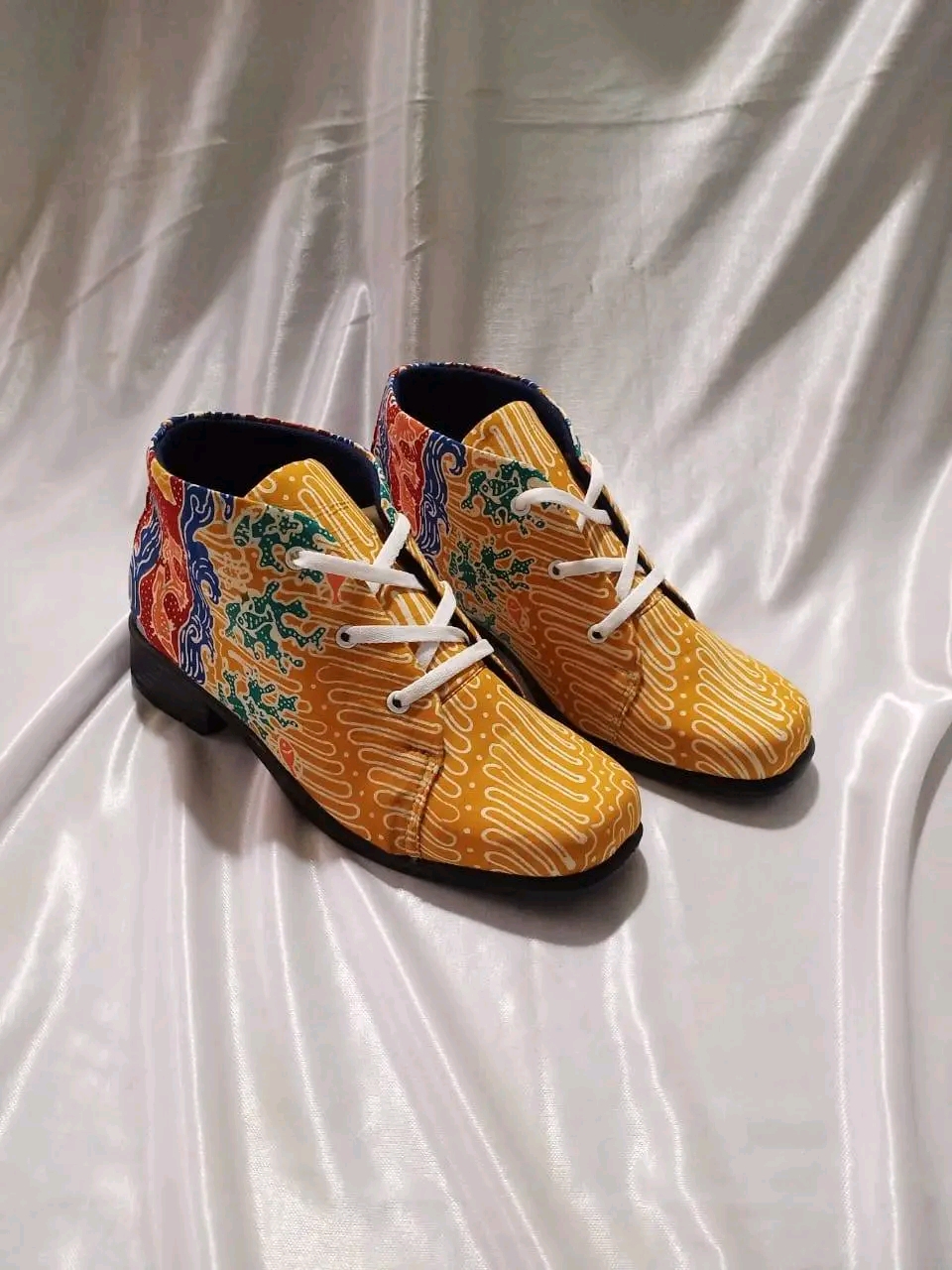 Sasoku shoes