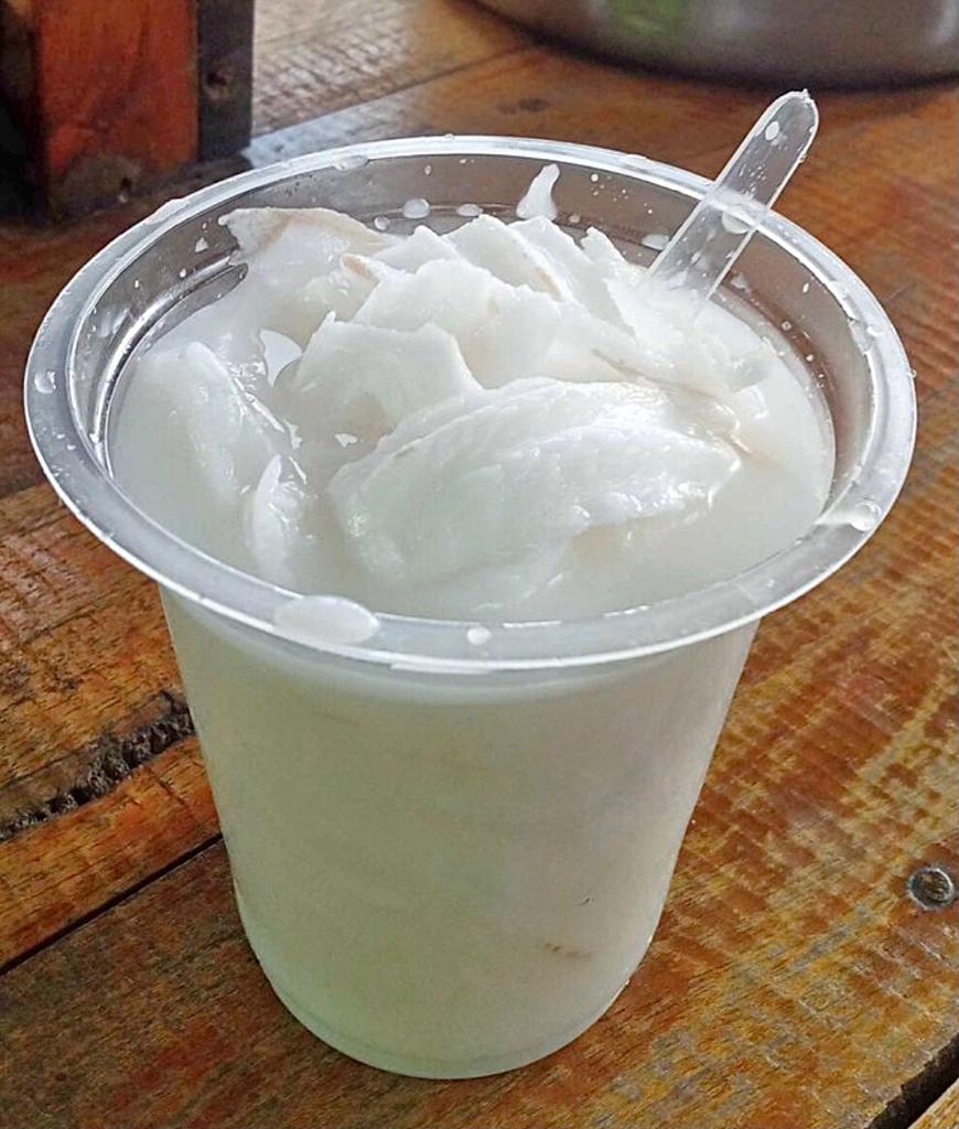 Es Kelapa Pak Masrun