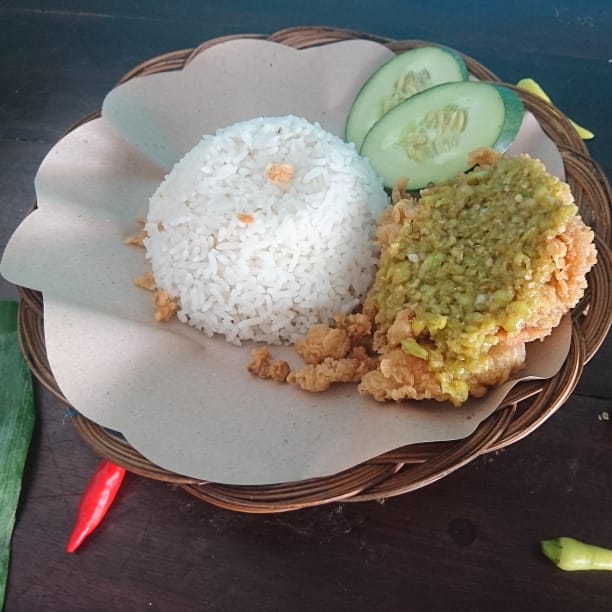Kedai maneas