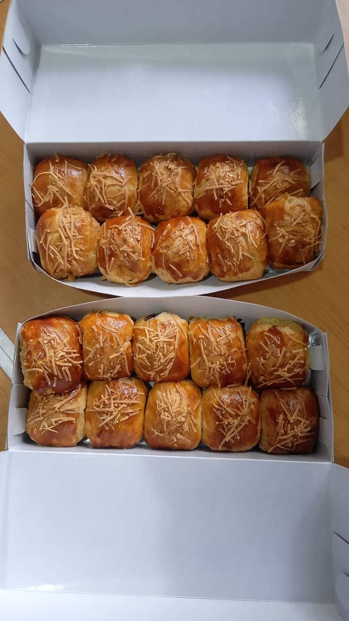 Lezat Manis