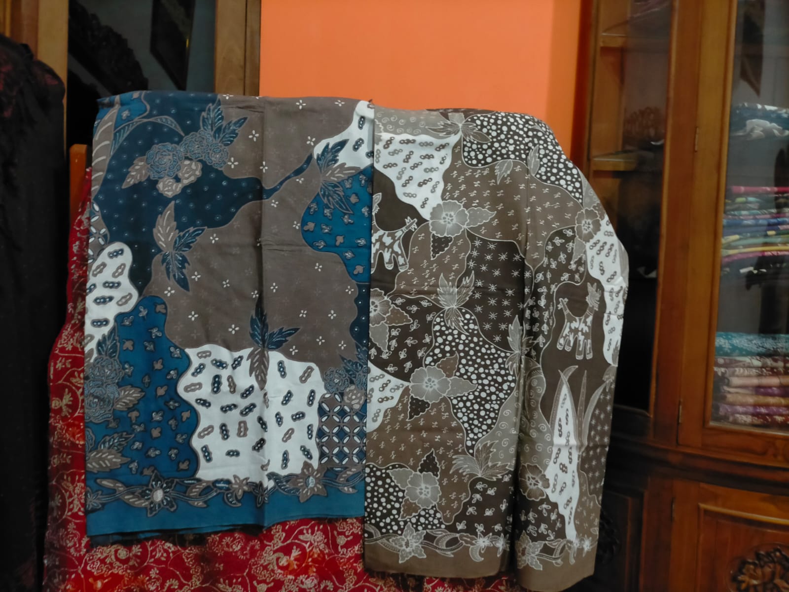 Batik Seroja 