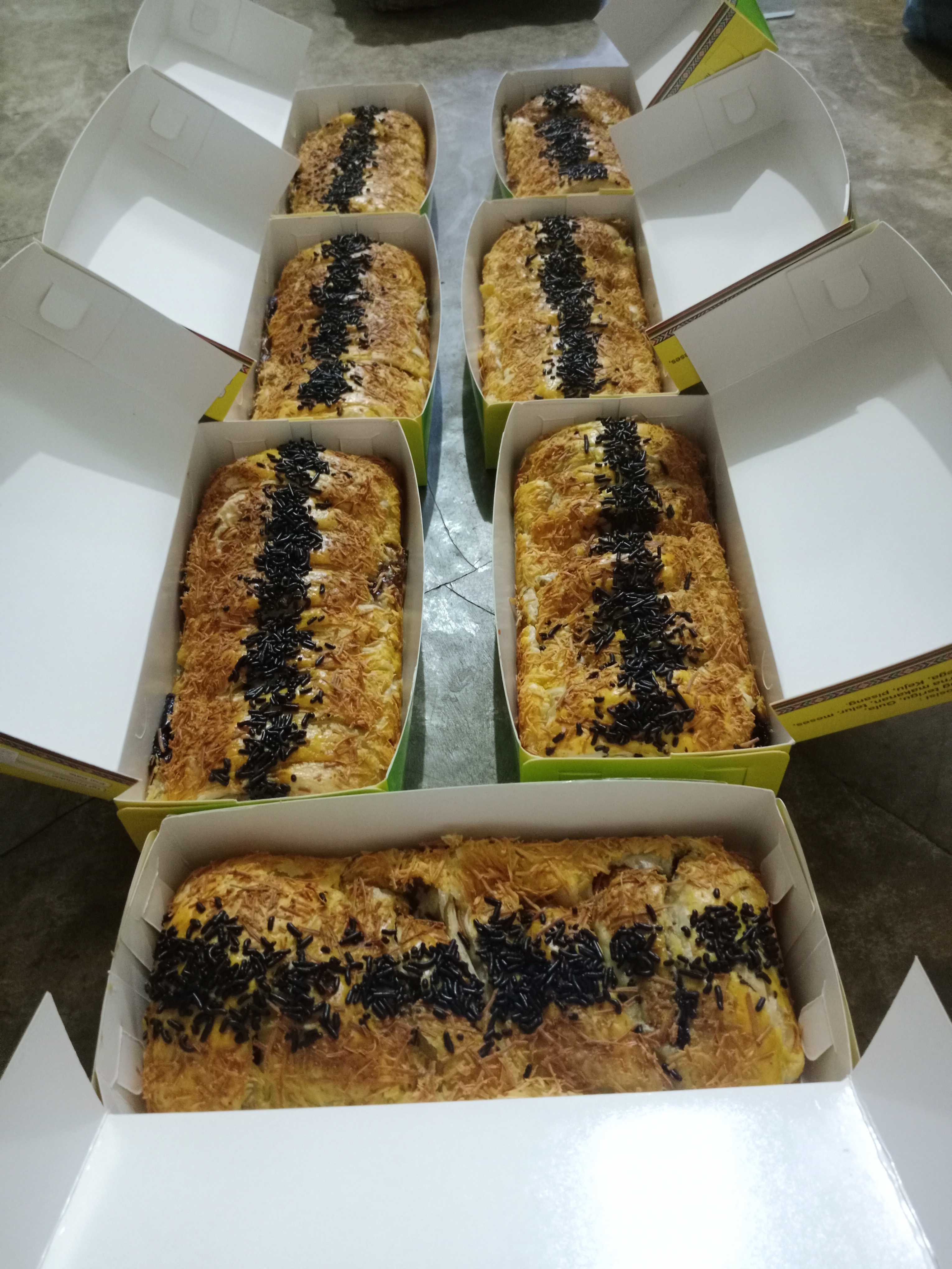 Umaiza Farza Cake