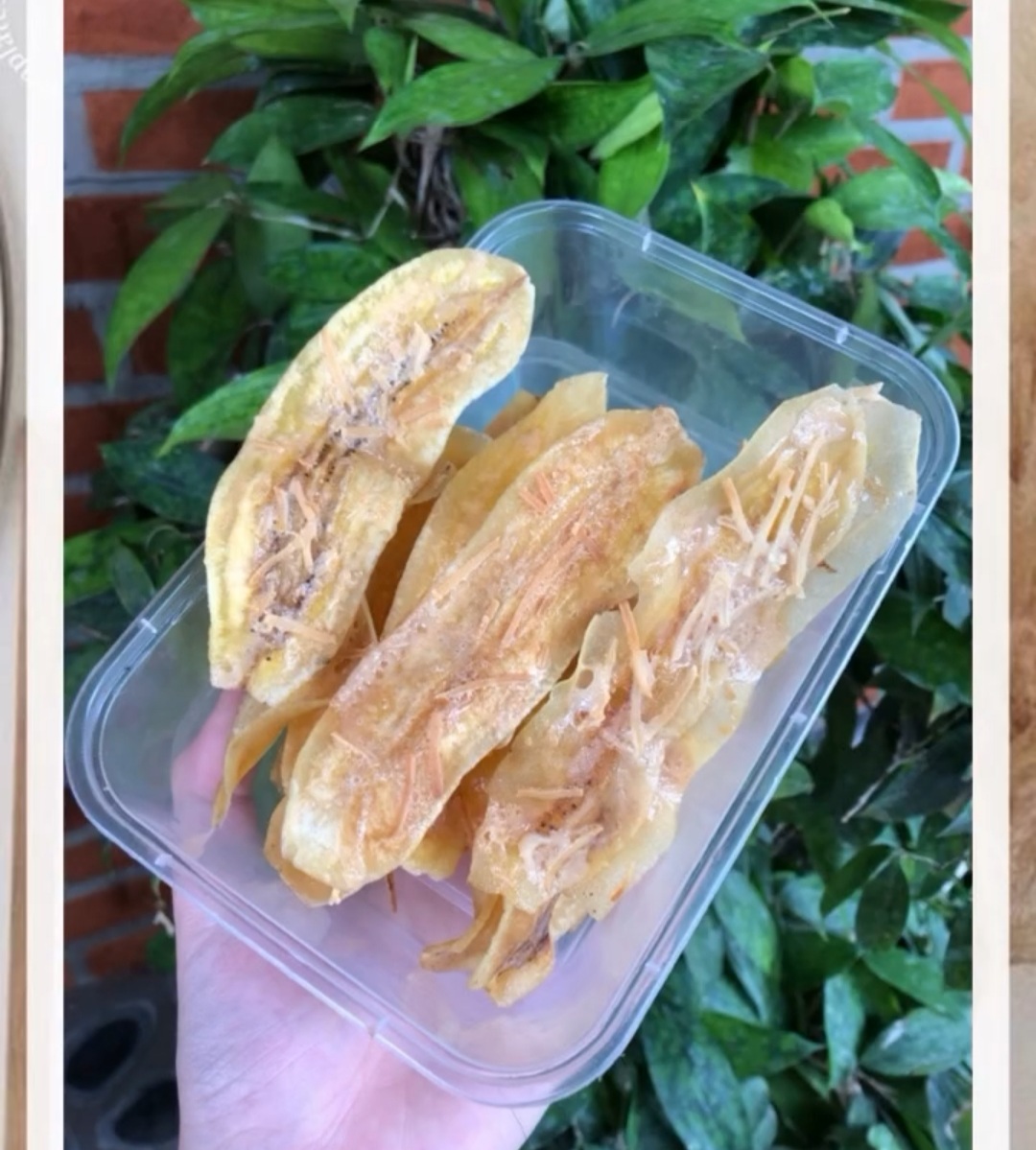 Aoq banana chips