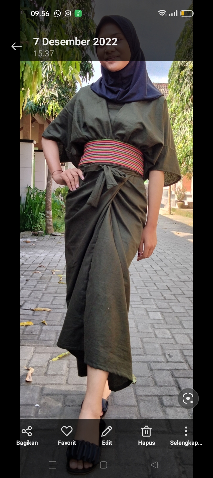 Look by Rose