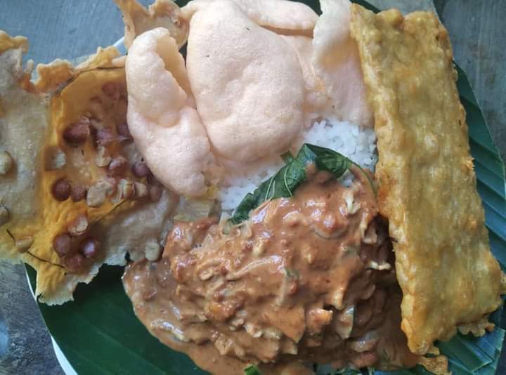 Sego pecel  Madioen AL-JAWI 
