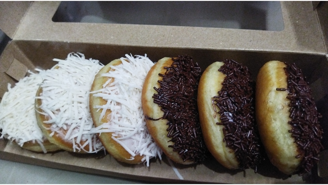 AIIKOU DONAT