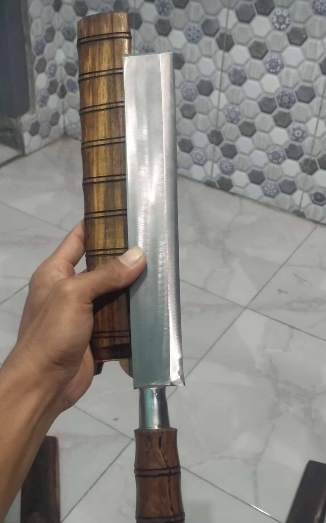 Arsya Pande Besi
